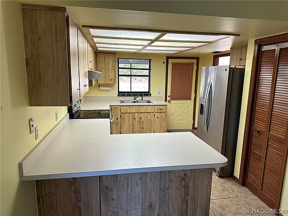 3rd image of 9550 N Caressa Way