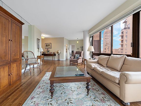 3rd image of 167 E 61st St APT 34A