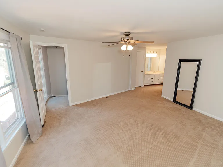 1664 Whisperhill Dr — Photo 12