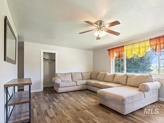 4th image of 2108 6th Ave S