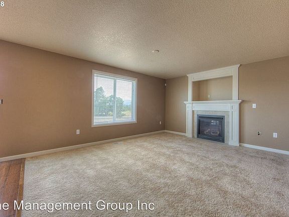 4th image of 16522 NE 45th St