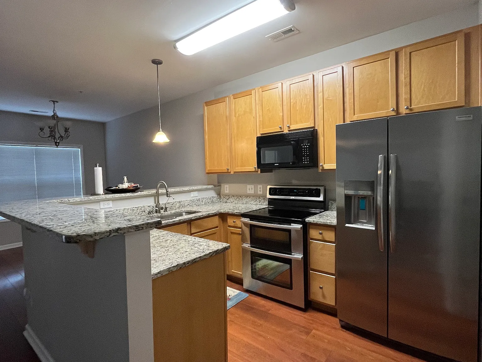 2 bed, 1225 sqft, $1,750 — Photo 3