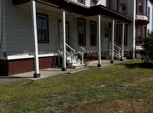 1 Newhall St APT 3, Fairfield, ME 04937