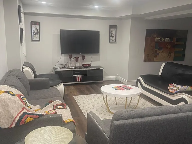 1499 Hollywell Ave #BASEMENT — Photo 10