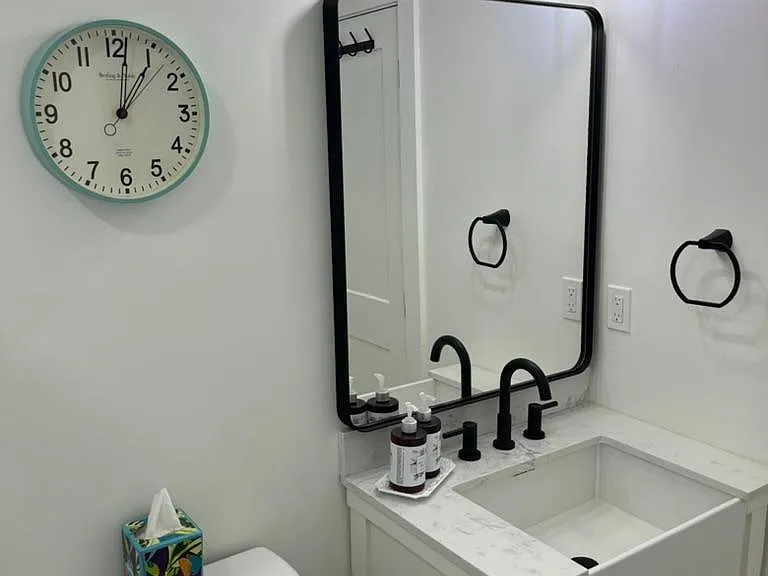 2810 N Mitchell Ave #B — Photo 19
