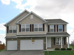 2105 Lafayette Dr, Belvidere, IL 61008