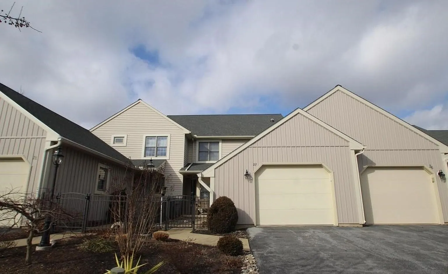 27 Shybrook Ct photo 1