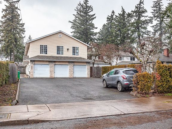 4th image of 2431 SE 141st Ave