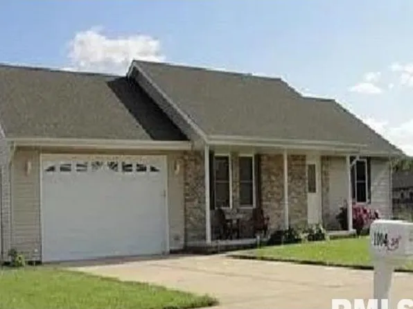 1004 Latigo Ln, Springfield, IL 62712