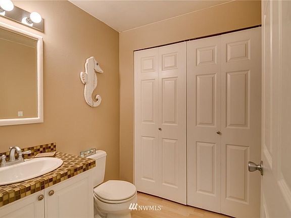5th image of 10124 NE 144th Ct