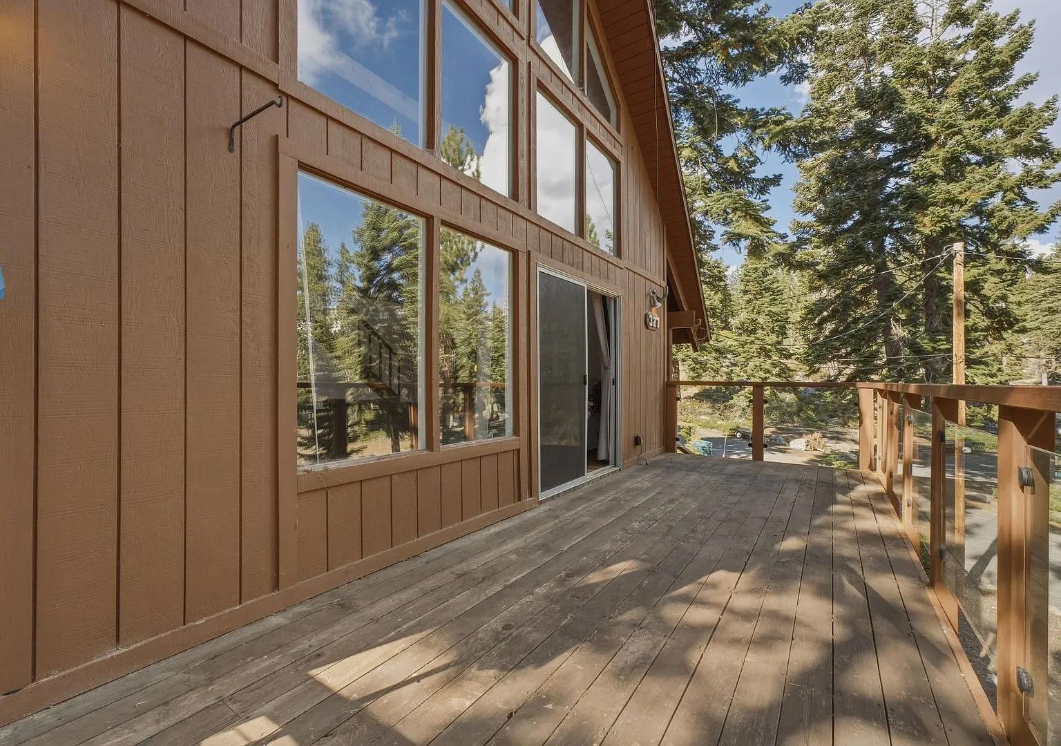Long Term Rental: Tahoe Hills Updated 2 Bedroom + Loft | $3,000/Month — Photo 4