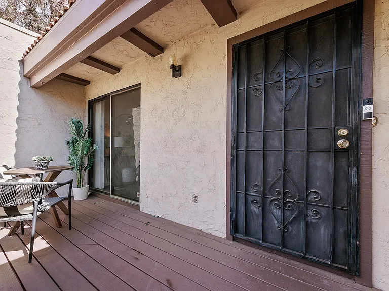 6660 Reservoir Ln — Photo 7