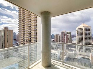 930 6th Ave SW #2001, Calgary, AB T2P 1J3