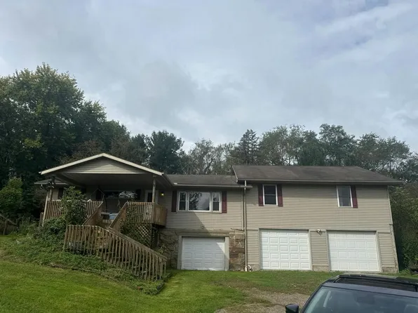3520 Baird Ave SE, Paris, OH 44669