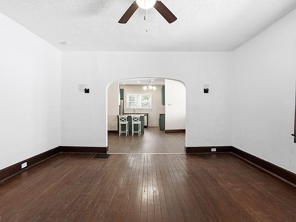 4th image of 1541 E Tabor St