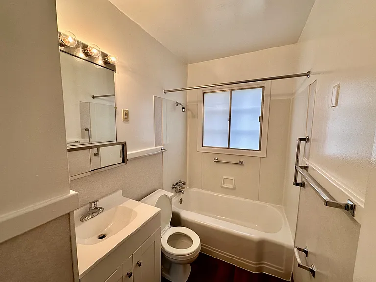 314 Elmhurst Rd — Photo 6
