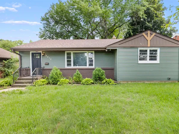 6319 Park Ridge Rd, Loves Park, IL 61111