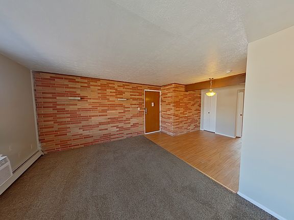 3rd image of 206-8690 Broadview Rd #206