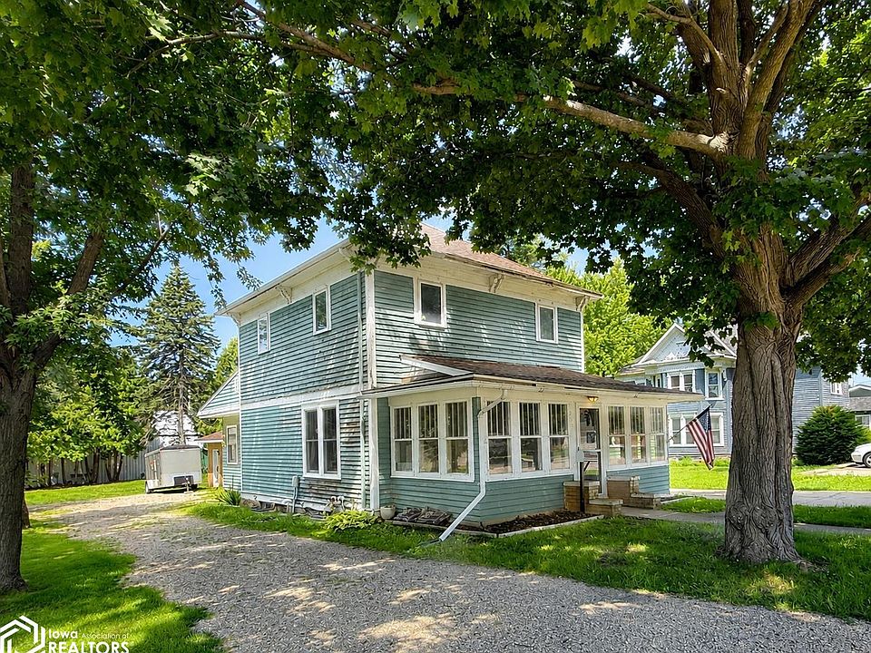 1st image of 208 S Lake St