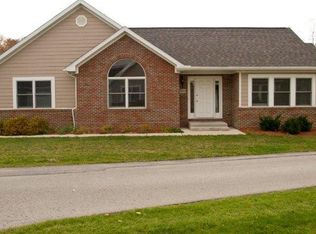 8030 Joshua Ln, Maumee, OH 43537