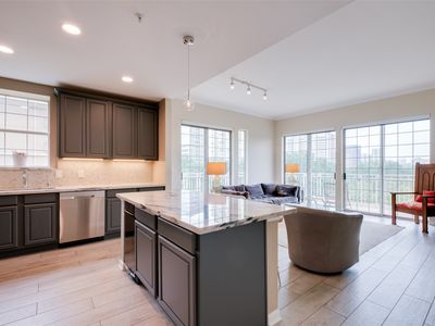 3225 Turtle Creek Blvd #448, Dallas, TX, 75219