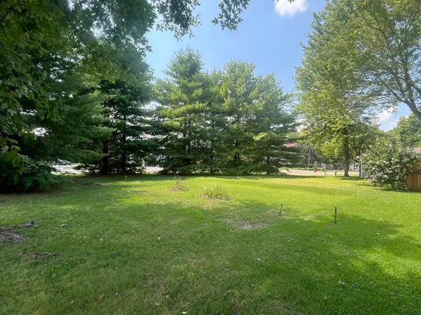 600 Freedom Cir, Edinburgh, IN 46124