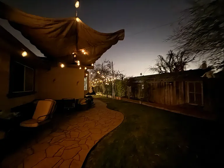 6208 Lillian Way — Photo 13
