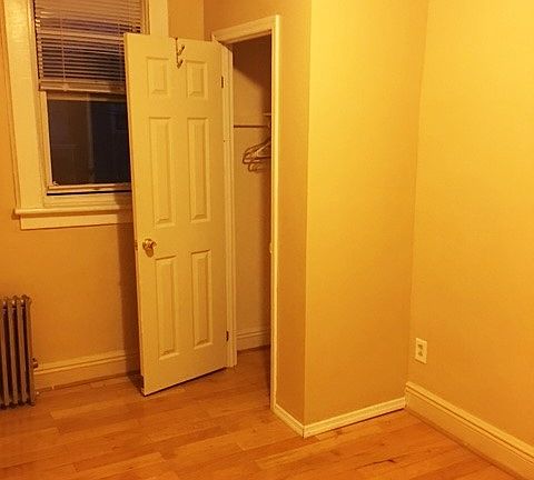 2nd image of 2370 37th St