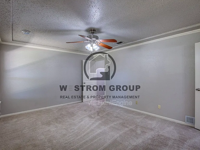 1642 Belltower Dr — Photo 28