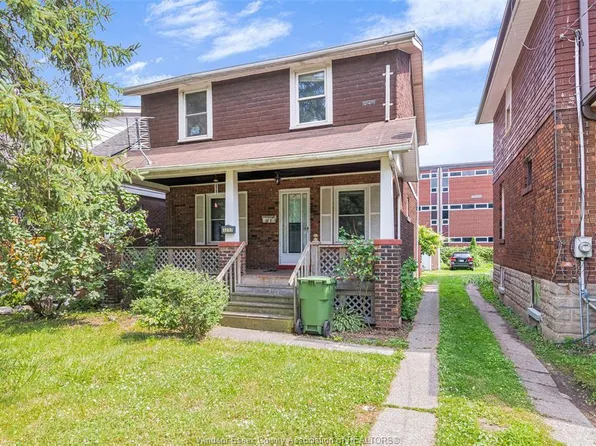 3217 Linwood Pl, Windsor, ON N9C 1P9