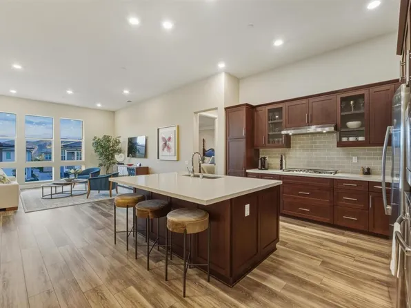 16750 Coyote Bush Dr #23, San Diego, CA 92127