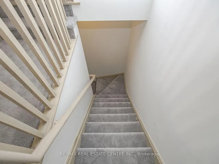 3556 Colonial Dr #4 — Photo 17
