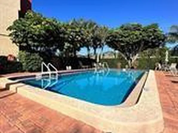 2400 NE 10th St, Pompano Beach, FL