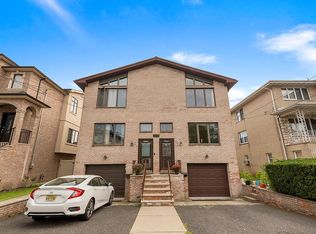 2460B 6th St #460B, Fort Lee, NJ 07024