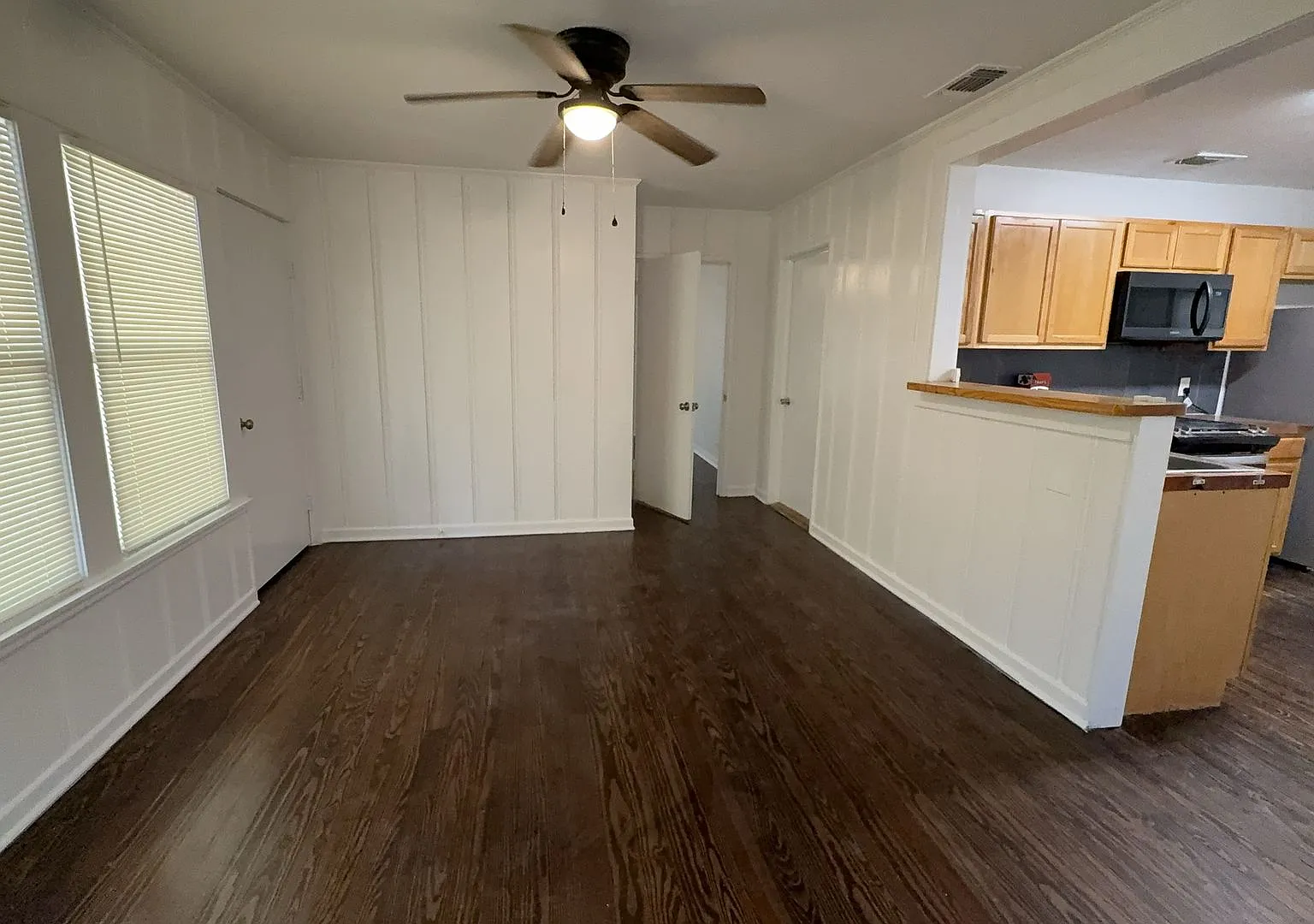 Charming 3-Bedroom Home with Hardwood Floors & Private Fenced Yard — Photo 4