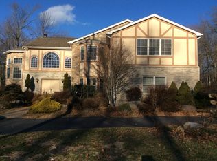 58 Jonathans Way, Henryville, PA 18332