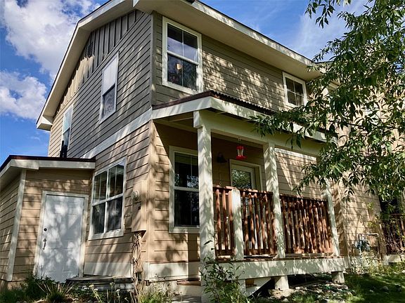 2nd image of 718B Belford Street UNIT 6