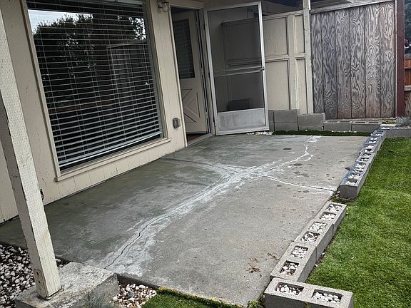 4th image of 373 Sea Ridge Rd APT 1