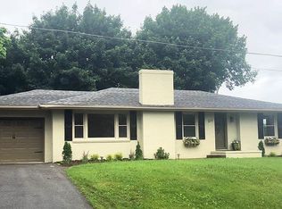 211 Waugh Dr, Galax, VA 24333