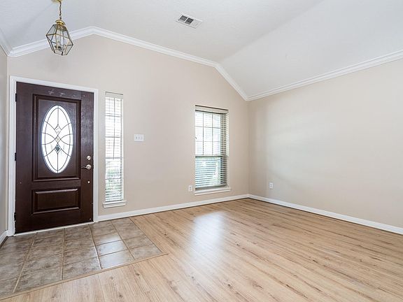 5th image of 18222 Auburn Woods Dr