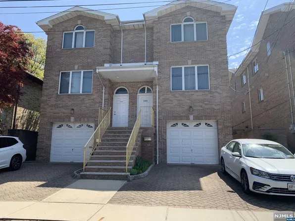 200 Roff Ave APT B, Palisades Park, NJ 07650