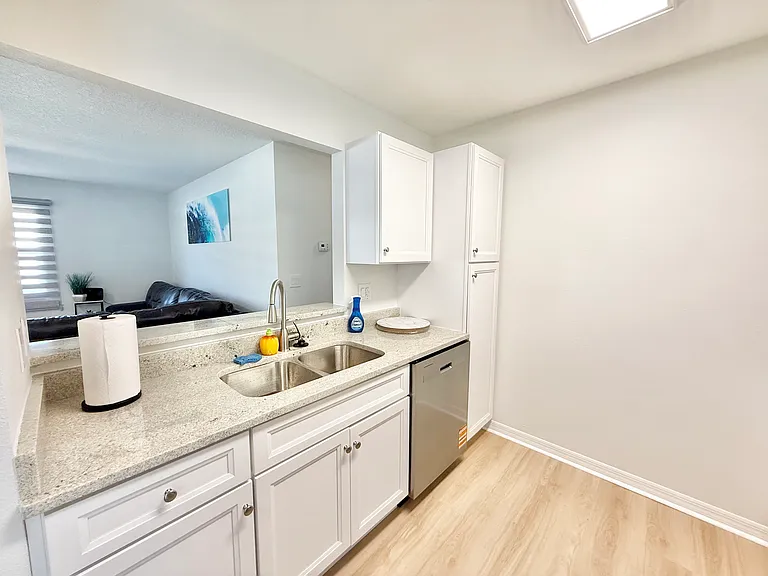 320 Browns Rd — Photo 6
