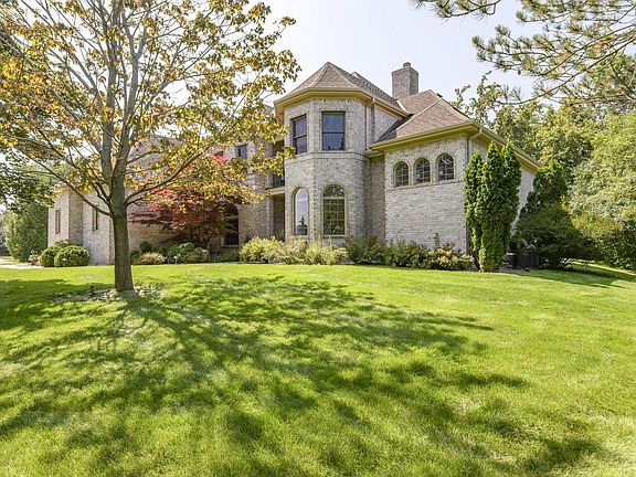 2nd image of 10935 N Oriole LANE