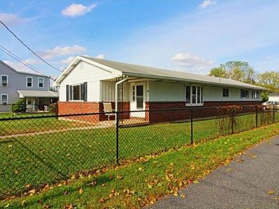 2115 N 3rd Ave, Whitehall, PA, 18052