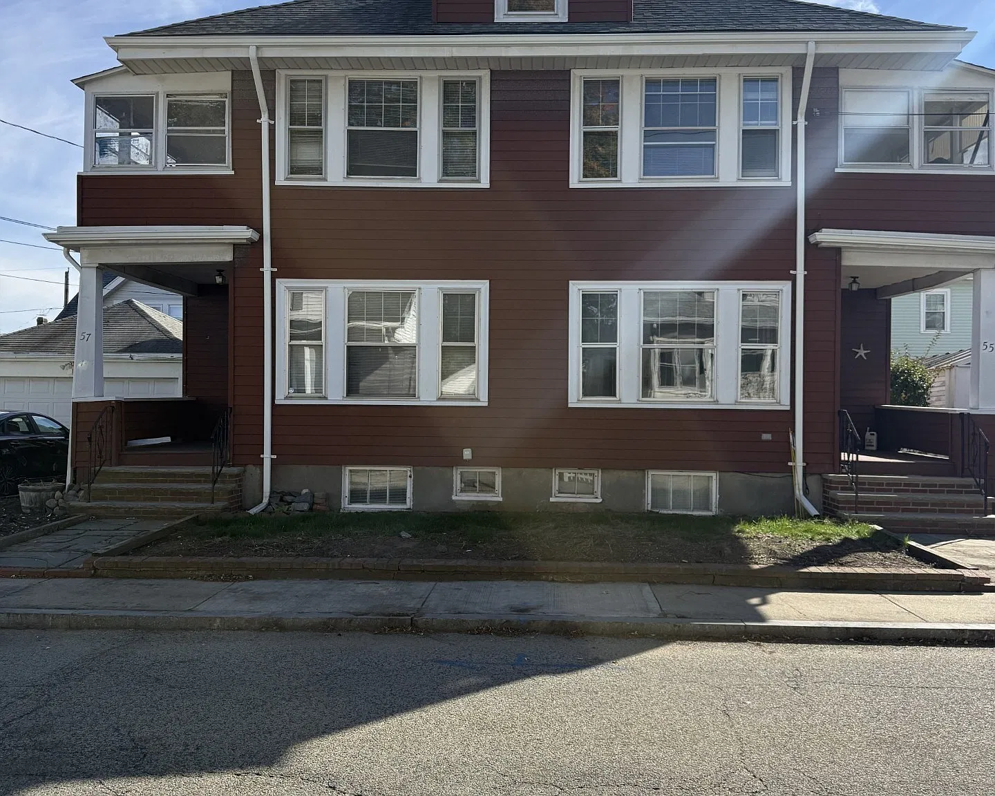 3 bed, 1.0 bath, 1447 sqft, $3,500 — Photo 1