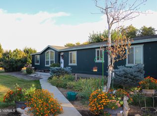 10100 Hughes Rd, Yakima, WA 98903