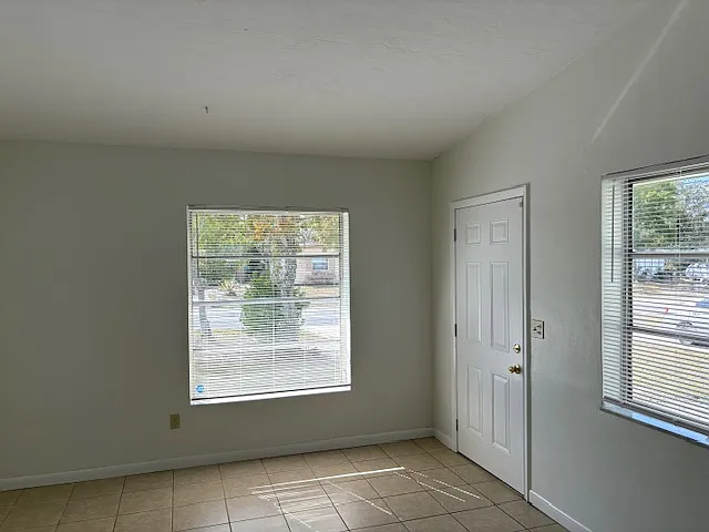 6441 Holiday Drive, Spring Hill, FL 34606 Cute and Cozy 2 bedroom 1 ba — Photo 2