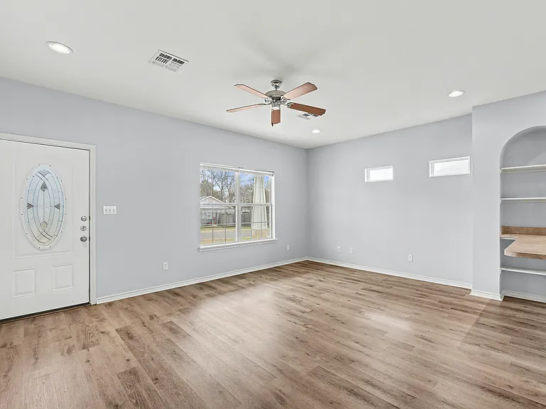 1124 N Penelope St — Photo 11