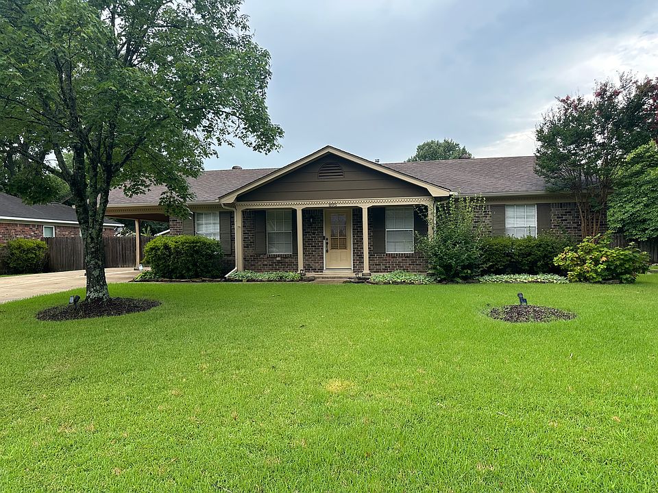 1st image of 895 Barbara Lynn Dr