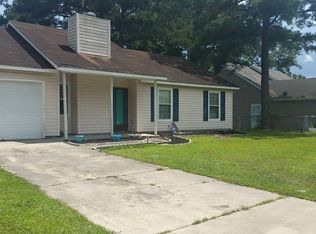 118 Hunting Green Dr, Jacksonville, NC 28546